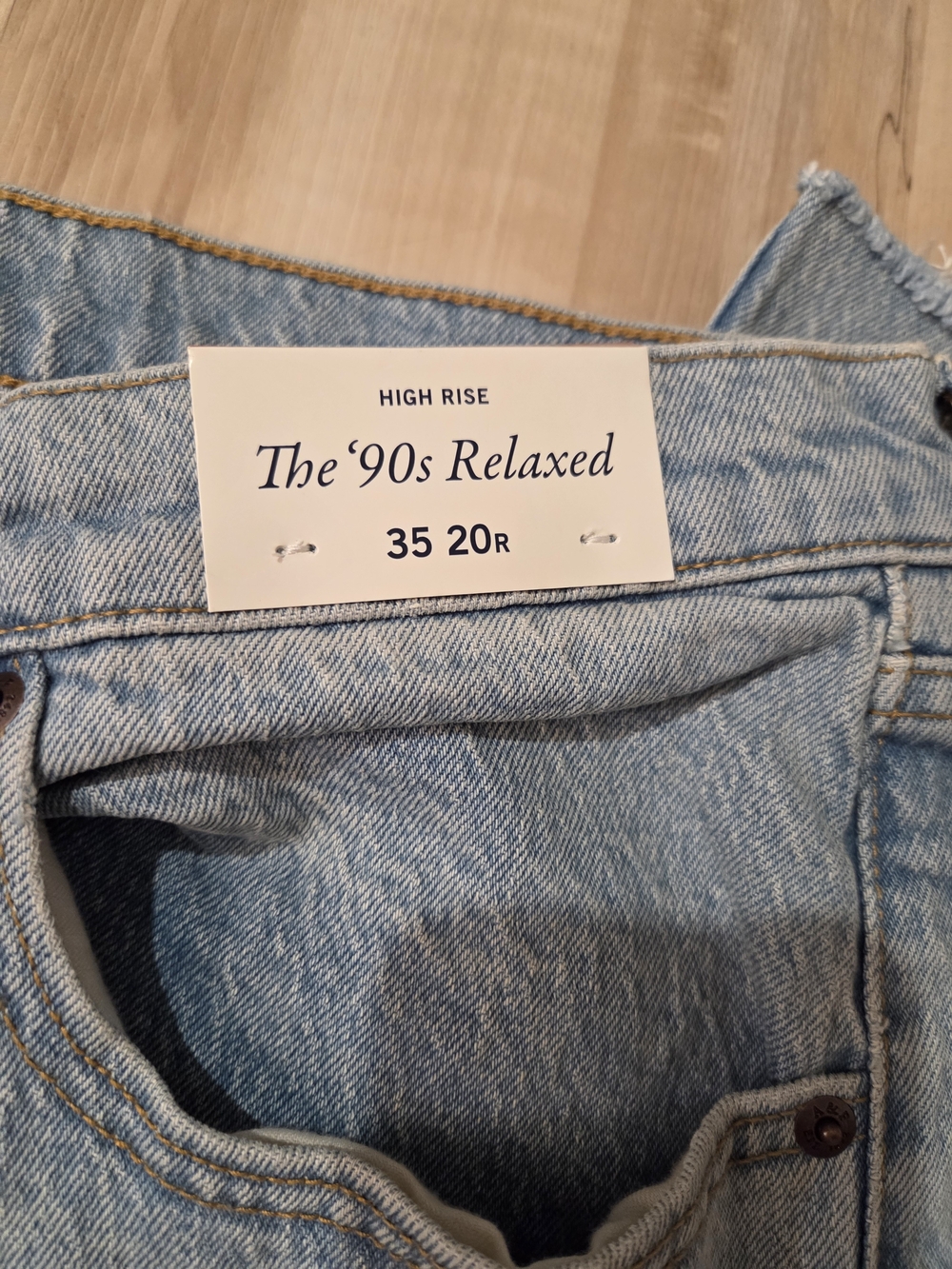 Abercrombie & Fitch Light Blue Relaxed Jeans - Picture 3 of 7
